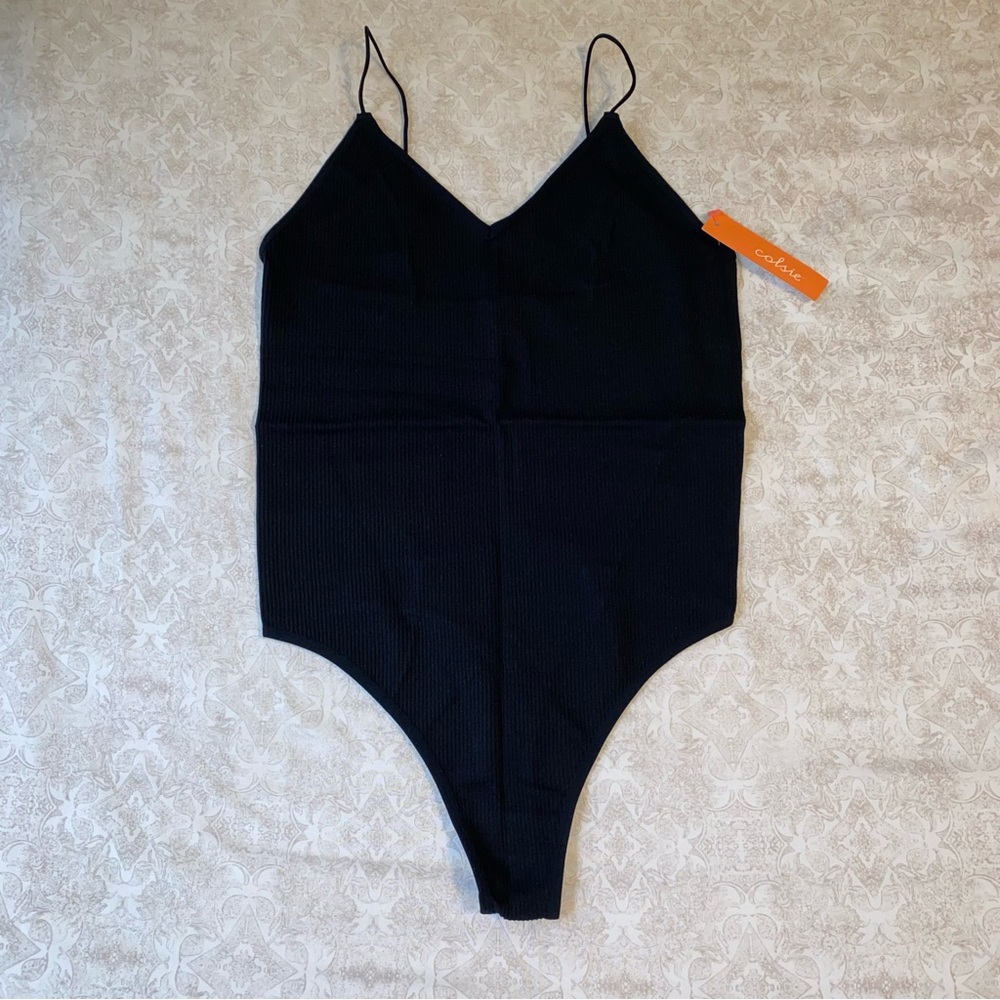 *NEW* Black Bodysuit 🖤